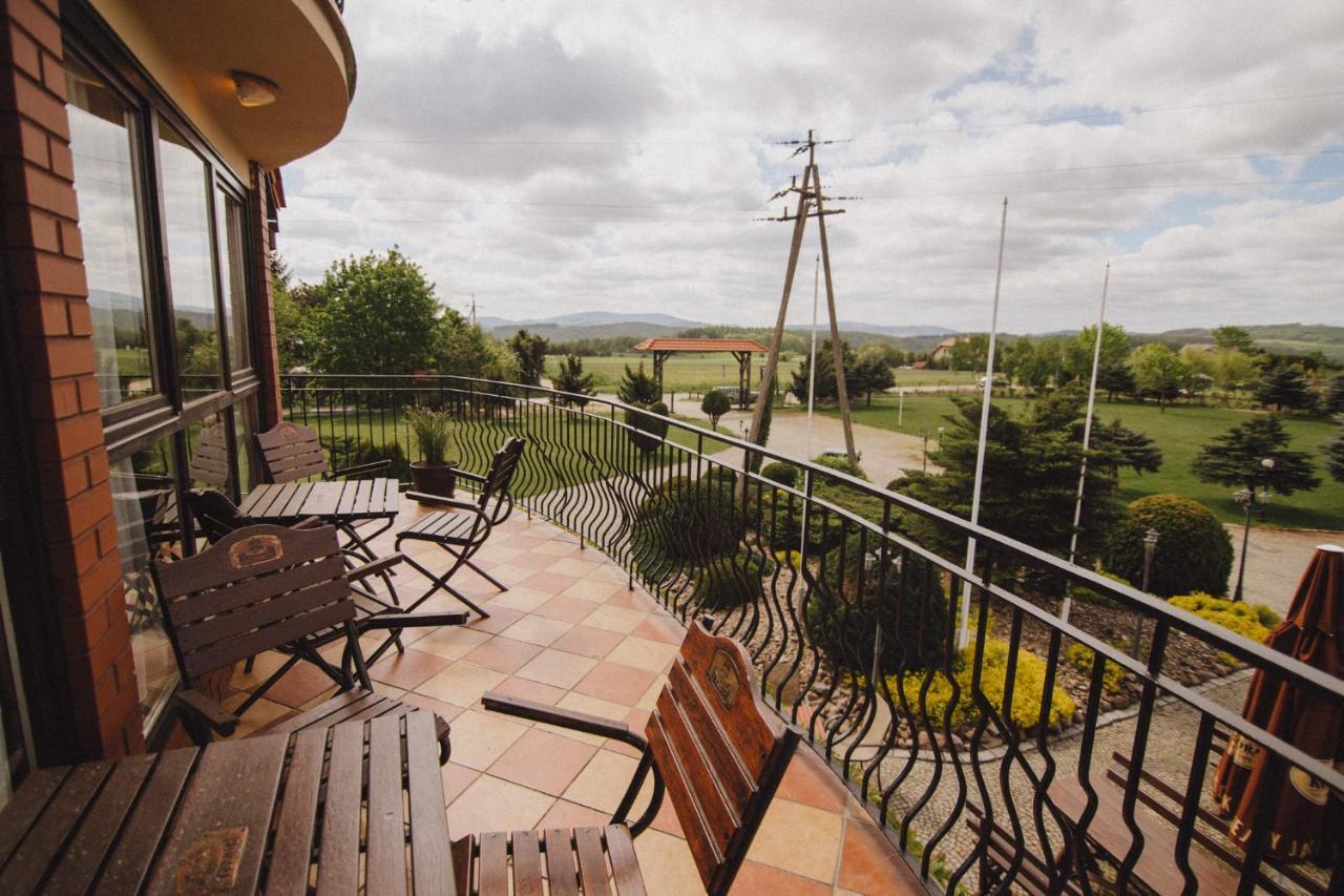Vila Podkowa Modliszów Exteriér fotografie